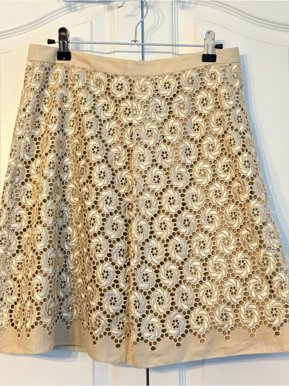 Elli Tahari Cream Lace A-Line Skirt with Swirl Cutwork, see measurements